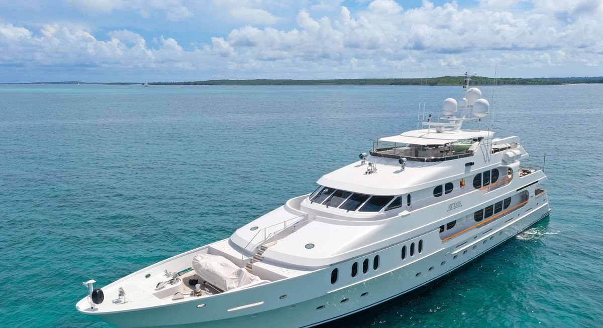 ARTEMIS YACHT CHARTER yacht charter