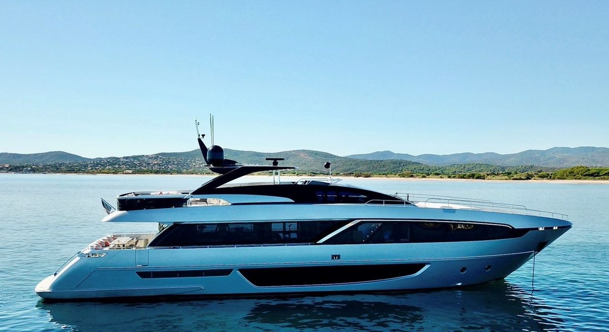 BASILIC YACHT CHARTER yacht charter