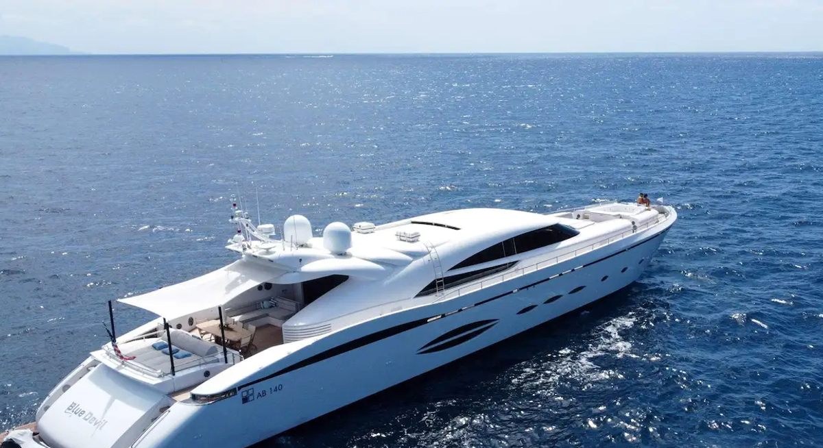 BLUE DEVIL YACHT CHARTER yacht charter