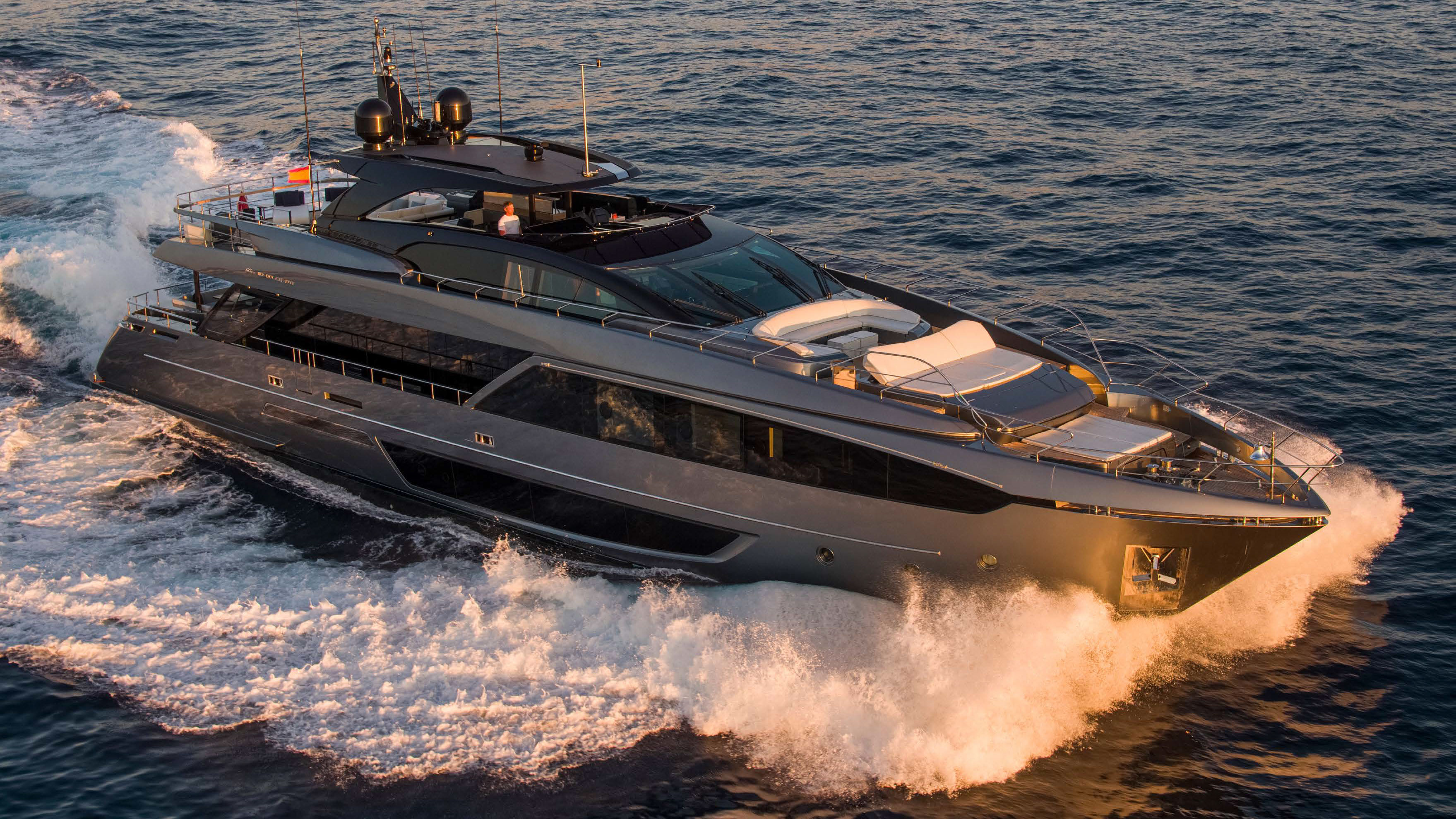 FIGURATI YACHT CHARTER yacht charter
