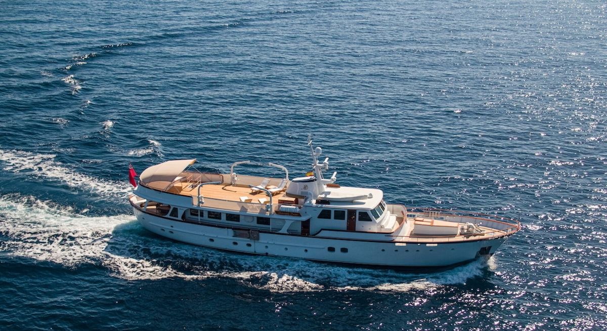 HEAVENLY DAZE YACHT CHARTER yacht charter