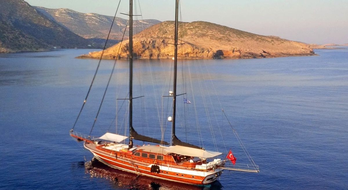 KAYA GUNERI PLUS YACHT CHARTER yacht charter