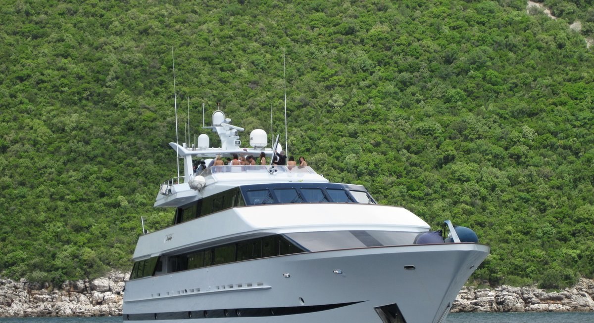 LADYSHIP YACHT CHARTER yacht charter