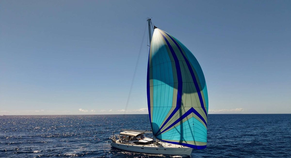 LAUGHING BUDDA YACHT CHARTER yacht charter