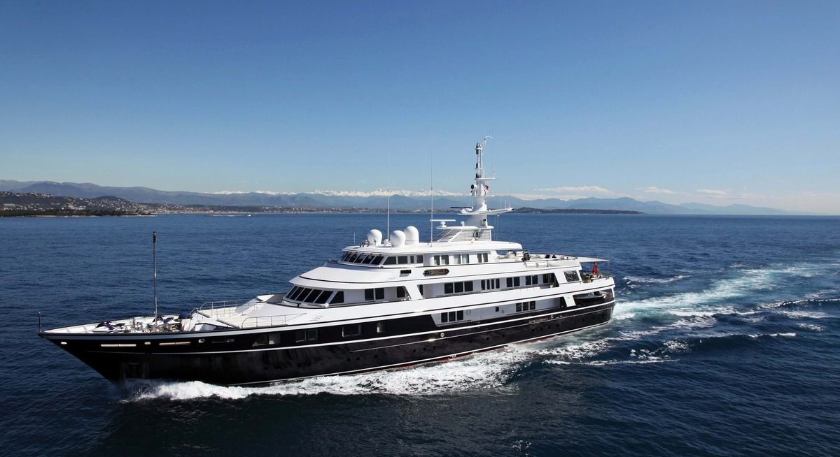VIRGINIAN YACHT CHARTER yacht charter